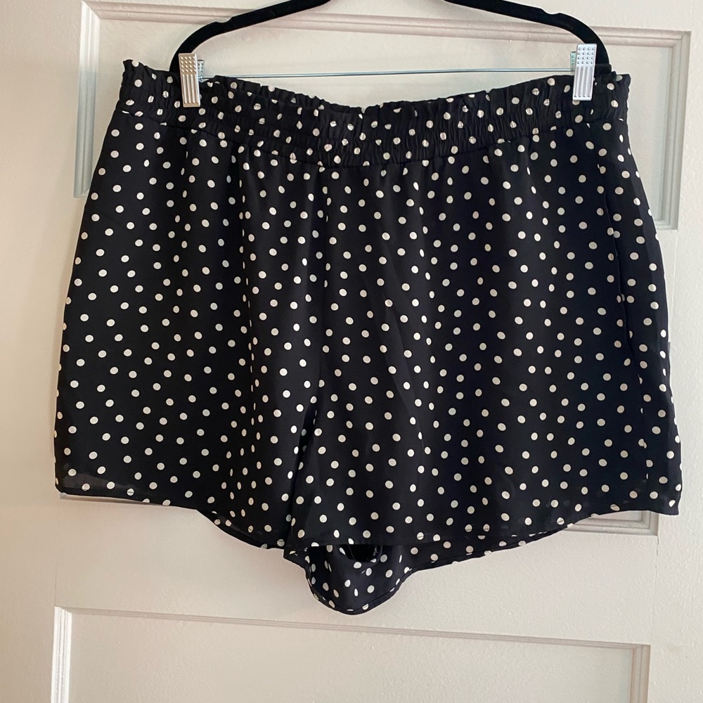 Express Polka Dot Women's Shorts - Picture 2 of 2